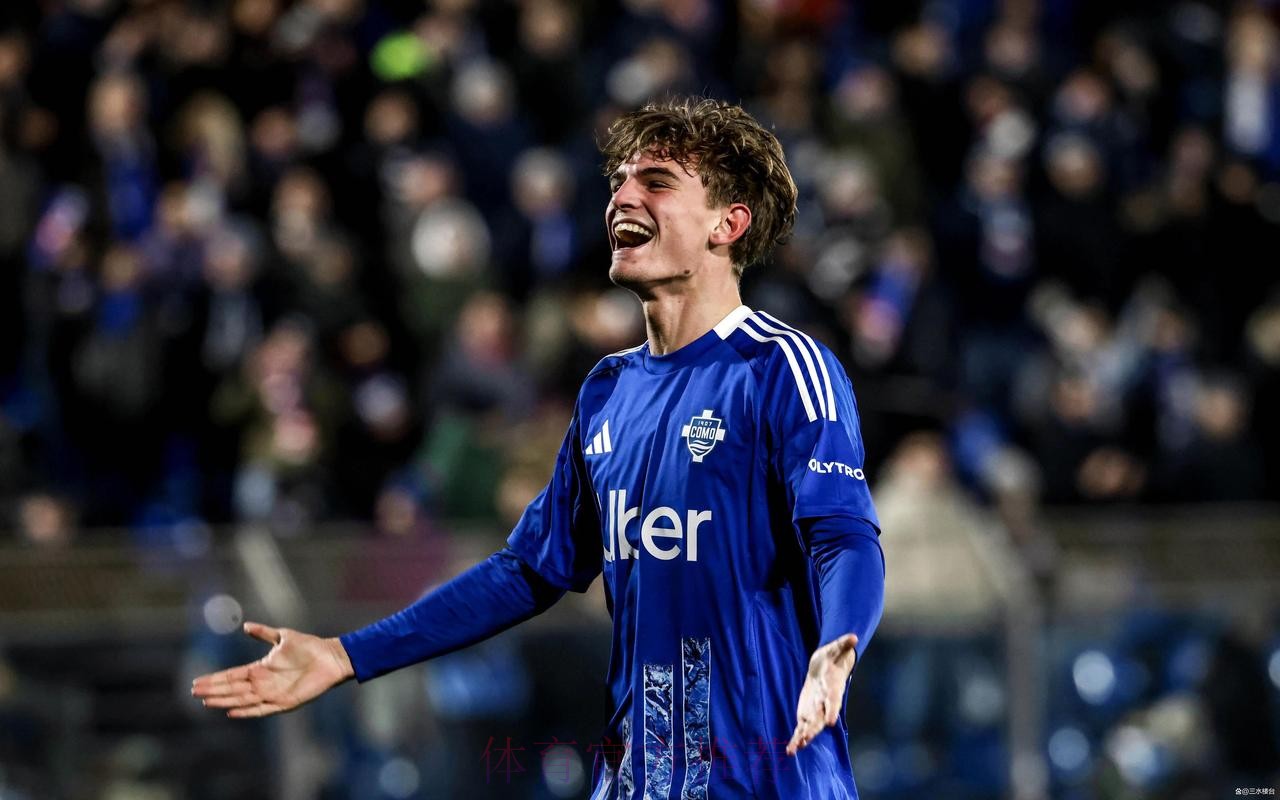 马卡:皇马正在关注尼科-帕斯 考虑今夏将其回购 马卡:皇马正在关注尼科-帕斯 考虑今夏将其回购